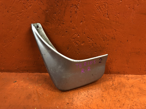 Брызговик задний левый TOYOTA CAMI 76626-87401