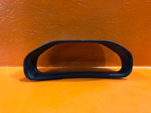 Консоль под щиток приборов MITSUBISHI ETERNA E5*/E6*/E7*/E8* MB869328