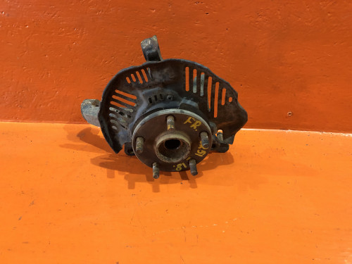 Ступица передняя правая TOYOTA LITE ACE NOAH *R4*/*R5* 43211-28090