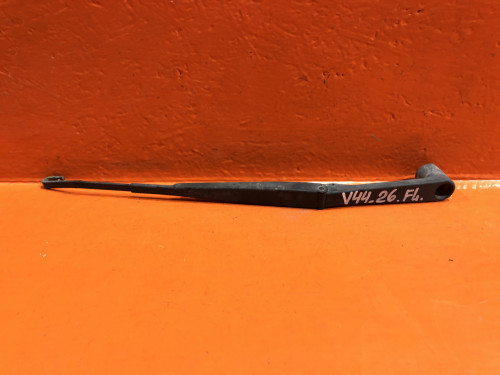 Поводок стеклоочистителя левый MITSUBISHI PAJERO V1*/V2*/V3*/V4*