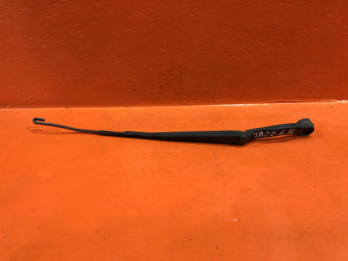 Поводок стеклоочистителя левый MAZDA MILLENIA TA01-67-321B