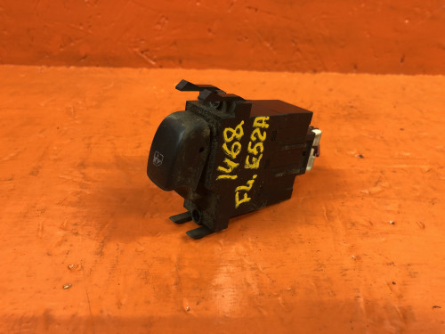 Кнопка стеклоподъемника передняя левая MITSUBISHI GALANT E5*/E6*/E7*/E8*
