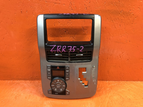 Консоль центральная TOYOTA VOXY ZRR7*