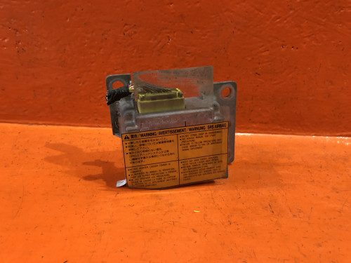 Компьютер SRS NISSAN PRESAGE *U30 28556-AD225