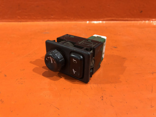 Блок управления зеркалами NISSAN BASSARA U30 255702Y020