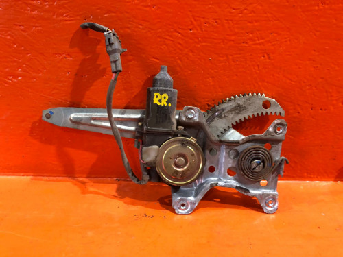 Стеклоподъемник задний правый TOYOTA COROLLA *E10* 69803-12080