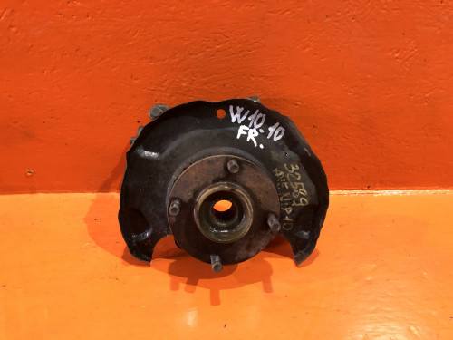Ступица передняя правая NISSAN AVENIR W10 40014-51E12