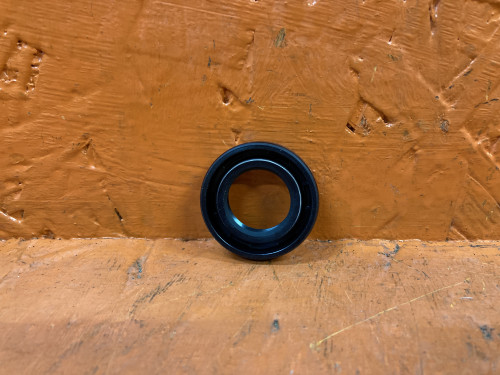 Сальник рулевой рейки TOYOTA CALDINA *T19* AP8096E0