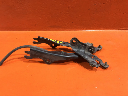Петля капота левая MAZDA ATENZA GG3P|GGEP|GG3S|GGES|GY3W|GYEW GK2A-52-420A
