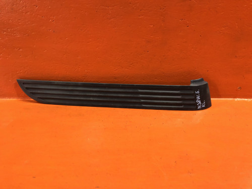 Накладка MITSUBISHI CHARIOT N3*/N4* MB667312