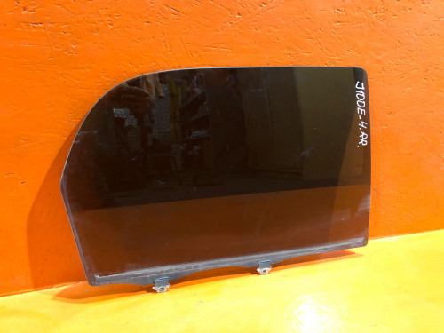 Стекло двери задней правой TOYOTA CAMI 68103-87402