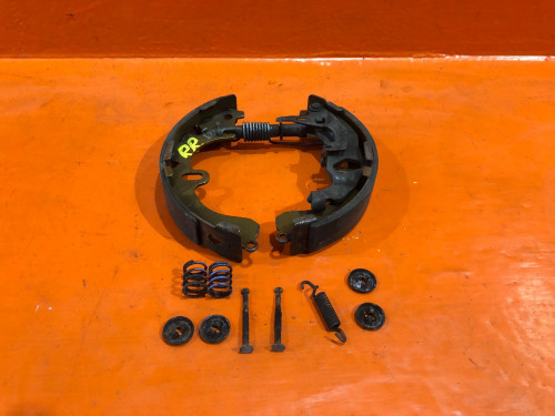 Колодки тормозные задние барабанные TOYOTA CERES 04497-12110