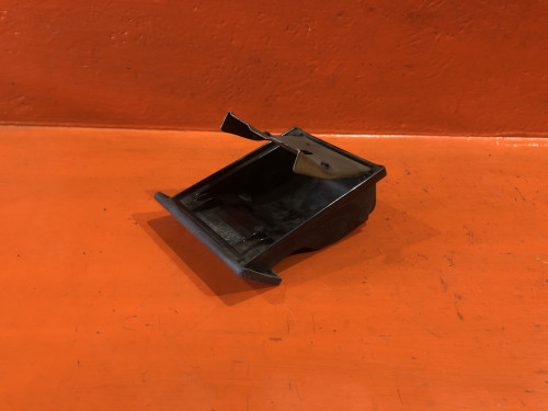 Пепельница TOYOTA LITE ACE NOAH *R4*/*R5* 74102-28020-B0