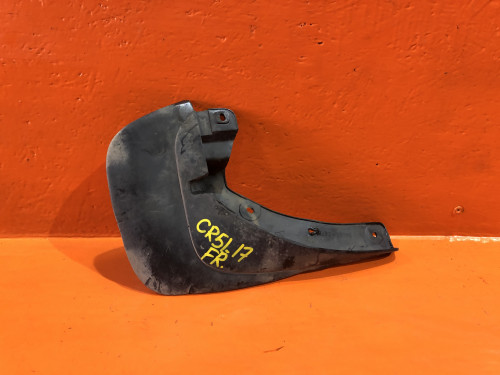 Брызговик передний правый TOYOTA LITE ACE NOAH *R4*/*R5* 76621-28080