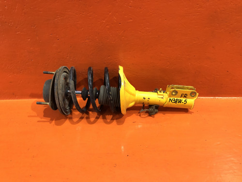 Стойка передняя правая MITSUBISHI CHARIOT N3*/N4* MB573600