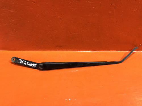 Поводок стеклоочистителя левый TOYOTA IPSUM CXM10G|SXM10G|SXM15G 85221-44010