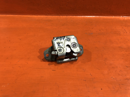Замок пятой двери TOYOTA DUET 69350-97205