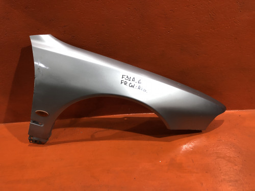 Крыло переднее правое MITSUBISHI DIAMANTE F3*/F4* MR178374