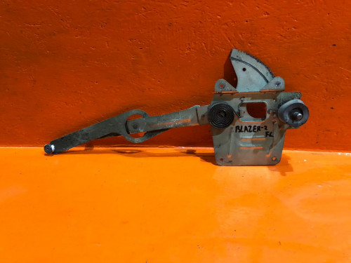 Стеклоподъемник передний левый CHEVROLET (левый руль) BLAZER 1995-2000