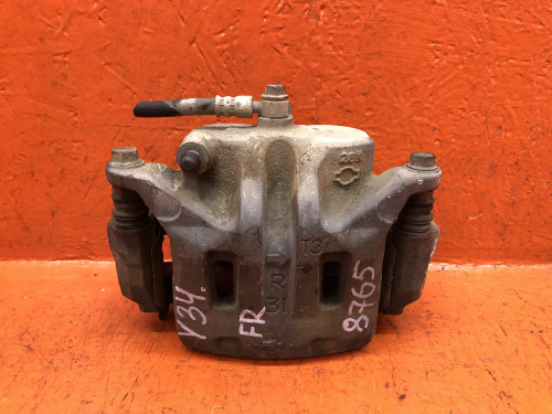 Суппорт тормозной передний правый NISSAN CEDRIC Y34