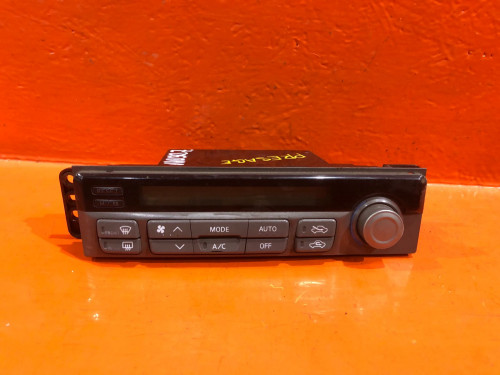 Блок управления климат-контролем NISSAN BASSARA U30 27500AD071