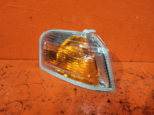 Габарит правый TOYOTA SPRINTER *E11* NLC8256