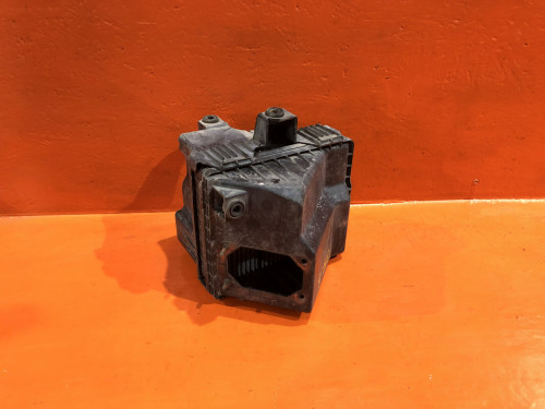 Корпус воздушного фильтра MITSUBISHI DIAMANTE F3*/F4* MR224853