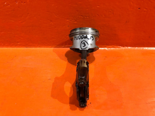 Поршень с шатуном TOYOTA DUET