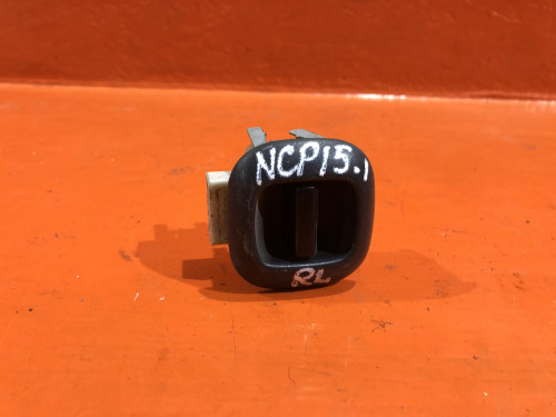 Кнопка стеклоподъемника задняя левая TOYOTA VITZ *CP1* 84810-52010-B0 