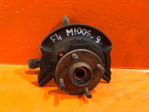 Ступица передняя левая TOYOTA DUET