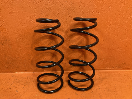 Пружина передняя NISSAN ALMERA (N16) 2000-2006 JJS1007