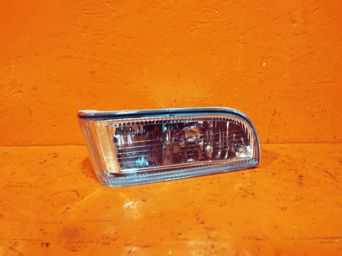 Туманка левая TOYOTA CARINA *T21* ST20404L