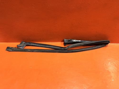Молдинг SUBARU LEGACY BD*/BG* 62710AC110