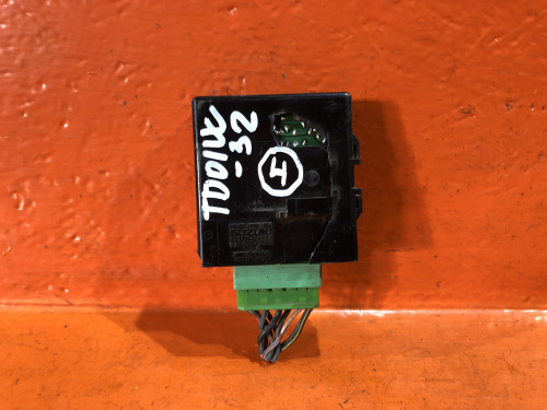 Блок электронный SUZUKI ESCUDO TA01/11/31/51/TD01/11/31/51/61