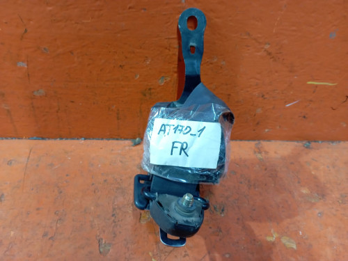 Ремень безопасности передний правый TOYOTA CARINA *T17* 73210-20430-03