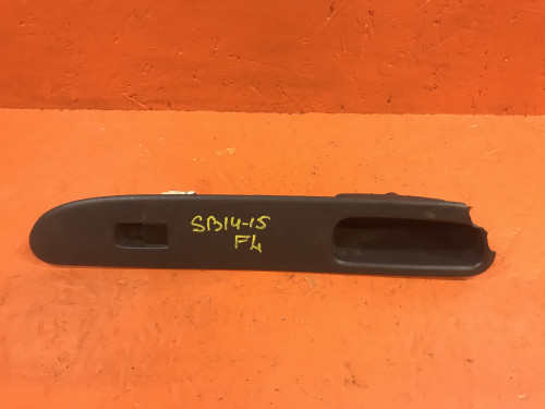 Кнопка стеклоподъемника передняя левая NISSAN SUNNY *B14