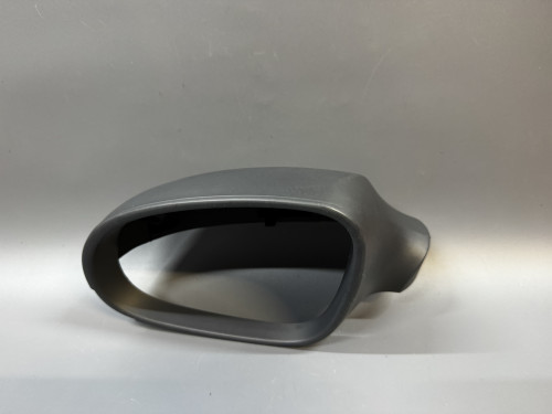 Накладка на зеркало левая VOLKSWAGEN PASSAT (B6) 2005-2011 STVWA8940M2
