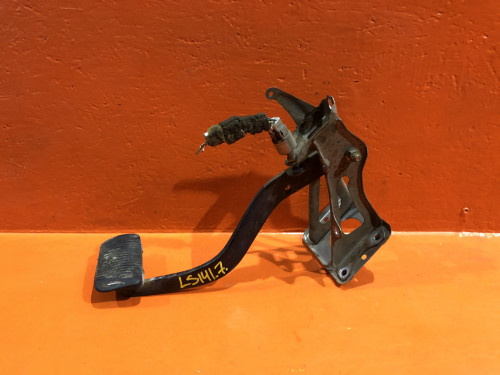 Педаль тормоза TOYOTA CROWN *S14* 47101-30330