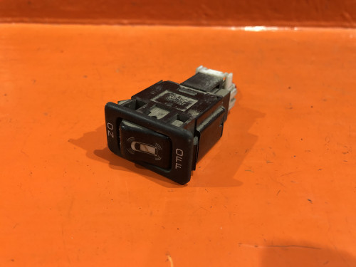 Кнопка NISSAN PRESAGE *U30 25989-5C000