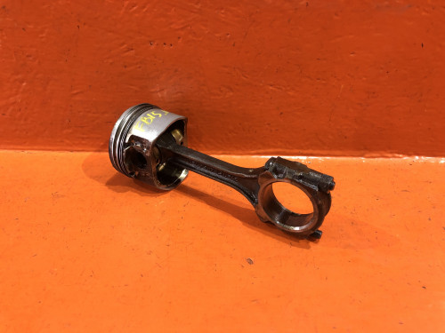 Поршень с шатуном NISSAN SUNNY *B15 12100-4M500