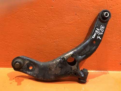 Рычаг передний правый MAZDA 323 1998-2002 B25D-34-300D