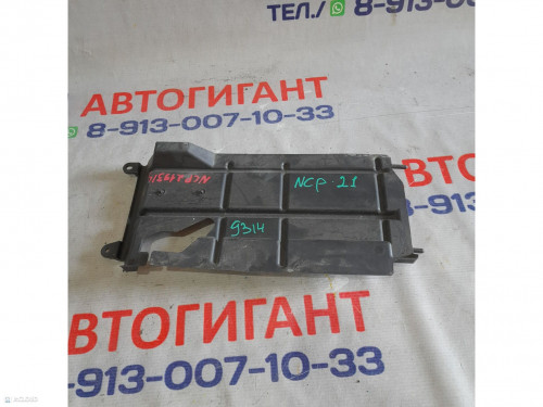 Дефлектор радиатора TOYOTA FUNCARGO