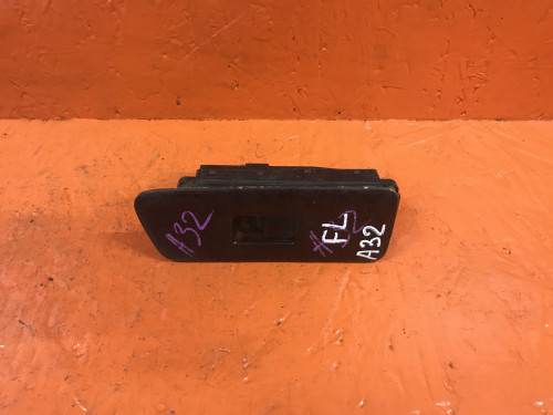 Кнопка стеклоподъемника передняя левая NISSAN CEFIRO A32