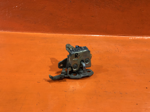 Замок пятой двери TOYOTA DUET 69350-97205