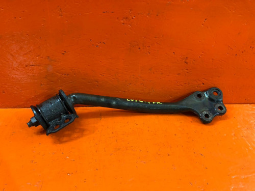 Рычаг передний правый MAZDA MPV LV* LA01-34-220C