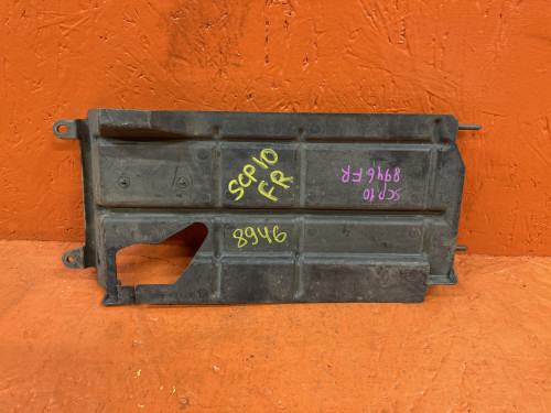 Дефлектор радиатора TOYOTA FUNCARGO 53289-52020