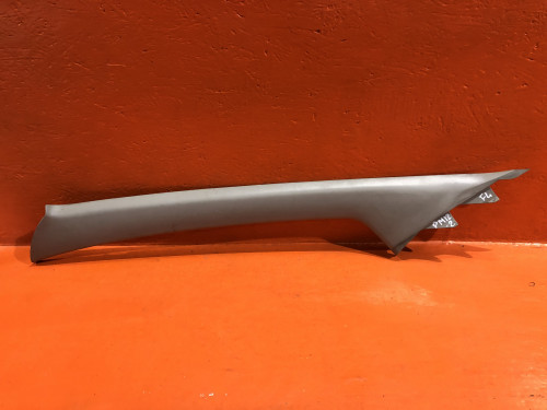 Накладка передней левой стойки кузова NISSAN LIBERTY *M12 76912WF100