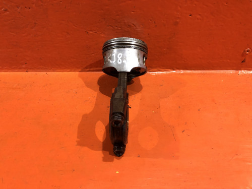 Поршень с шатуном SUBARU DOMINGO KJ5/8 12100KA080