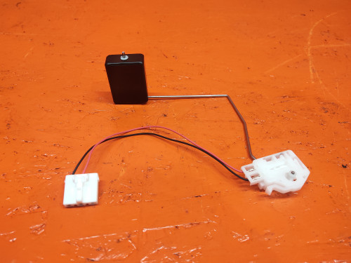 Датчик уровня топлива TOYOTA LAND CRUISER 200 2008- NDF1462