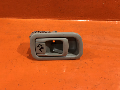 Ручка двери передней правой салонная NISSAN LIBERTY *M12 80670-WF720